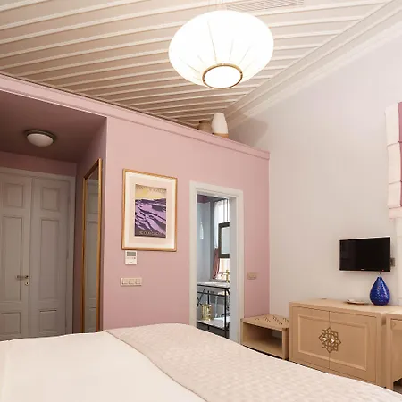Lejlighedshotel Delight Deluxe Aparts