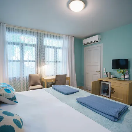 Delight Deluxe Aparts