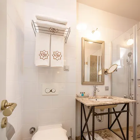 Aparthotel Delight Deluxe Aparts 3*
