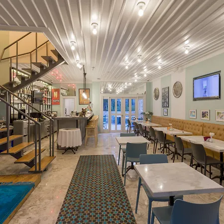 Delight Deluxe Aparts 3*