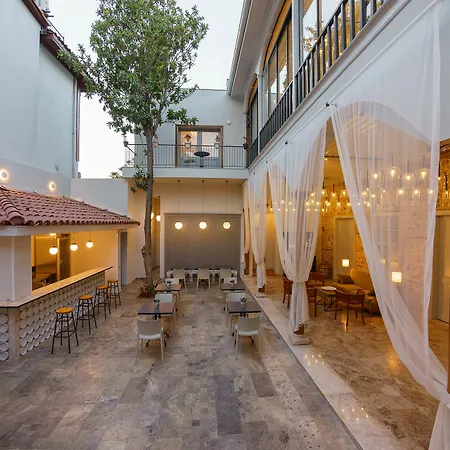 公寓式酒店 迪兰特奢华公寓式酒店 3*