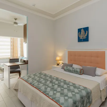 Apartahotel Delight Deluxe Aparts 3*