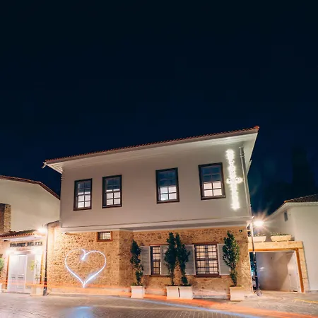 Delight Deluxe Aparts Apartahotel