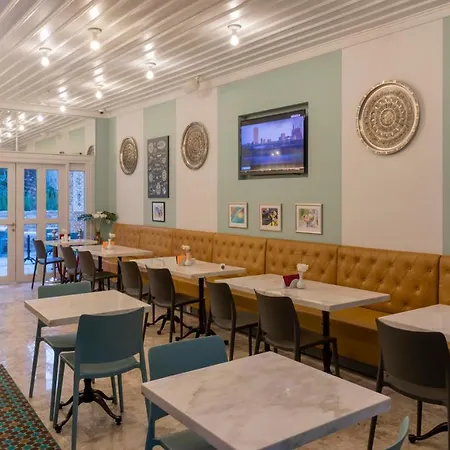Aparthotel Delight Deluxe Aparts 4*