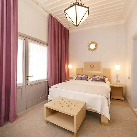 Delight Deluxe Aparts Aparthotel 4*